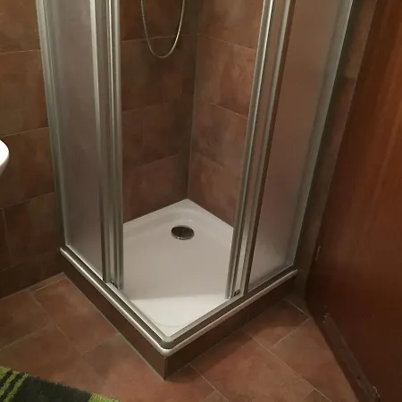 モーテル ,,vier Tore